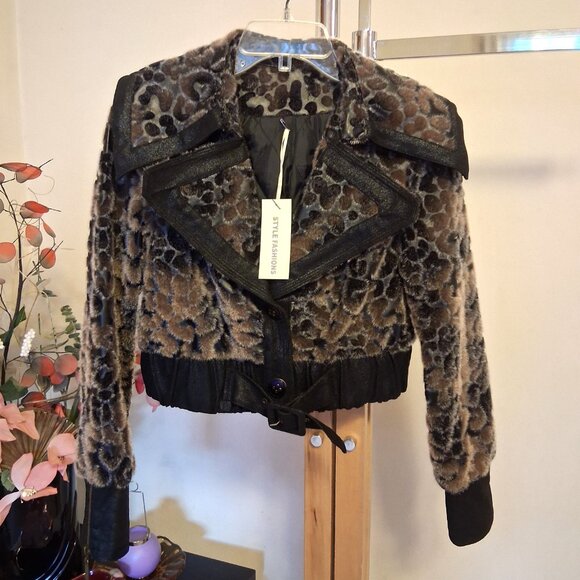 NWT Women's Gray Black Faux Fur Jackets Open Front Long Sleeve Outerwear 4 - Picture 5 of 9